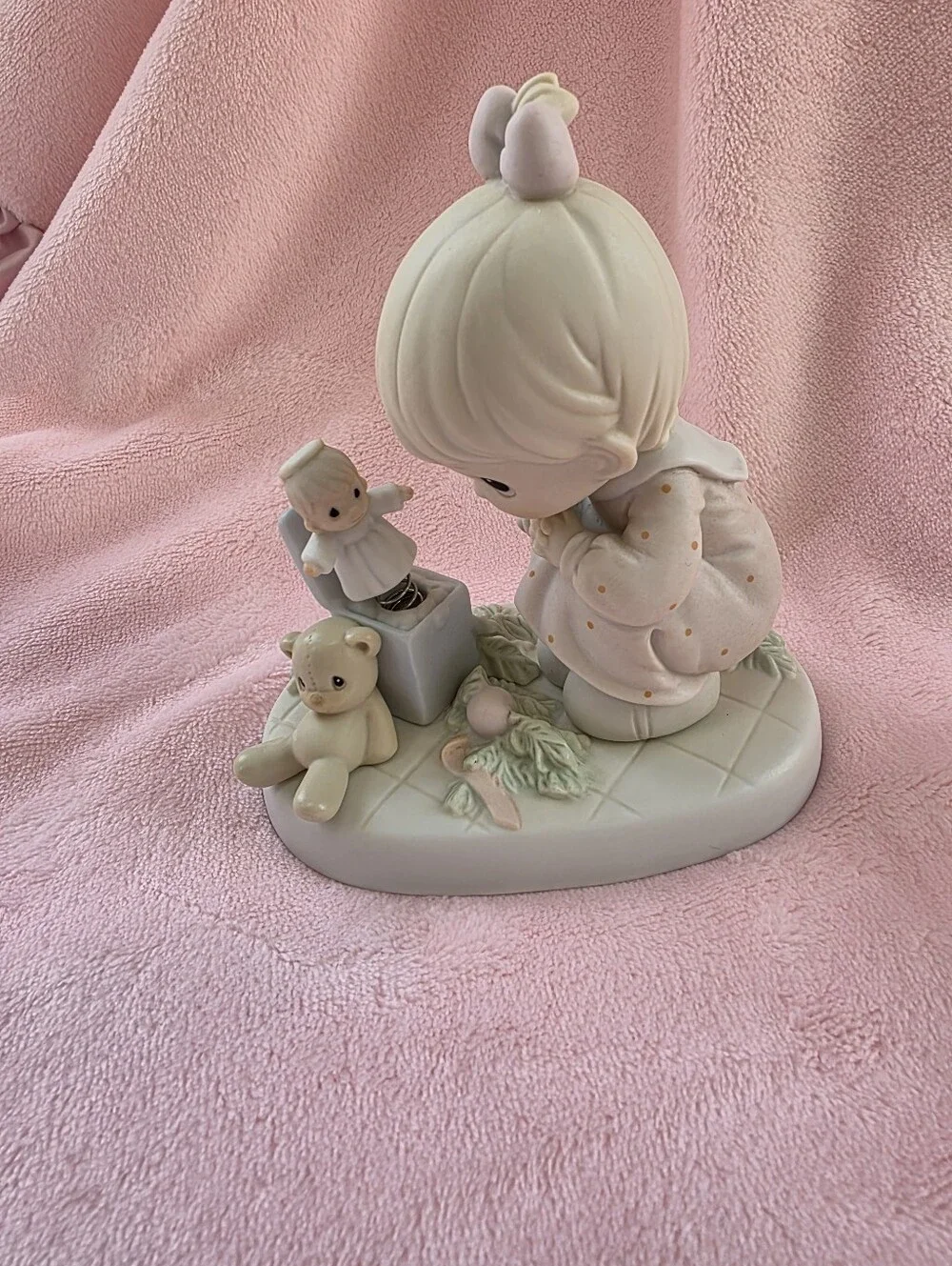 Precious Moment 'Just Poppin In to Say Hallo' Figurine #523755